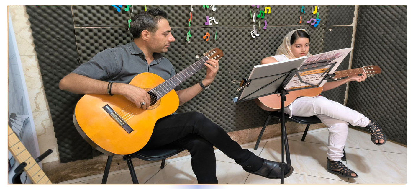 آموزش گیتار به صورت تخصصی و عملی